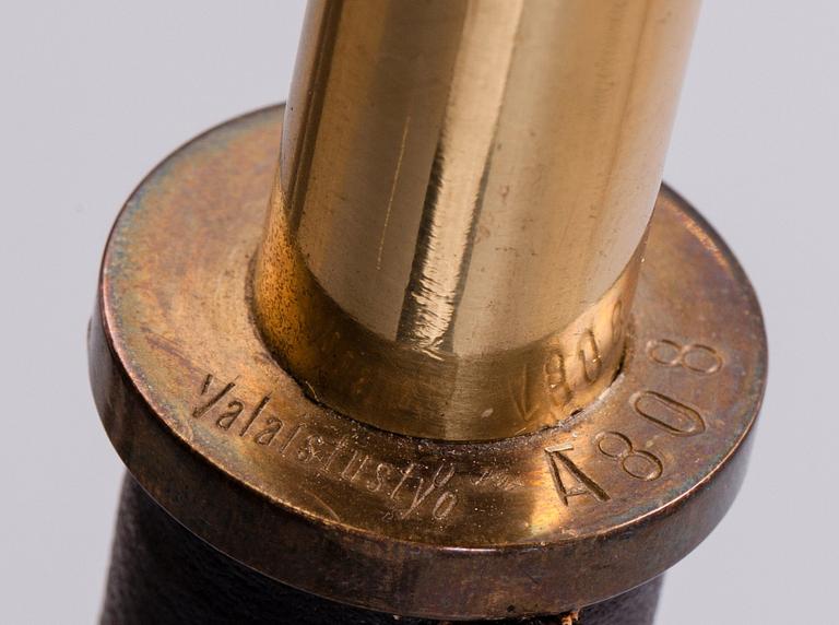 Alvar Aalto, GOLVLAMPA, A 808.