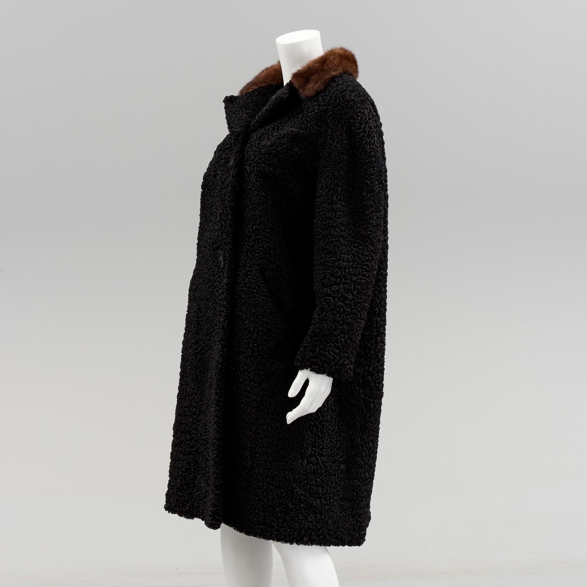 PÄLSKAPPA, persian, Körsnärsfirma Päls & Mode, Eskilstuna. Omkring storlek 38.