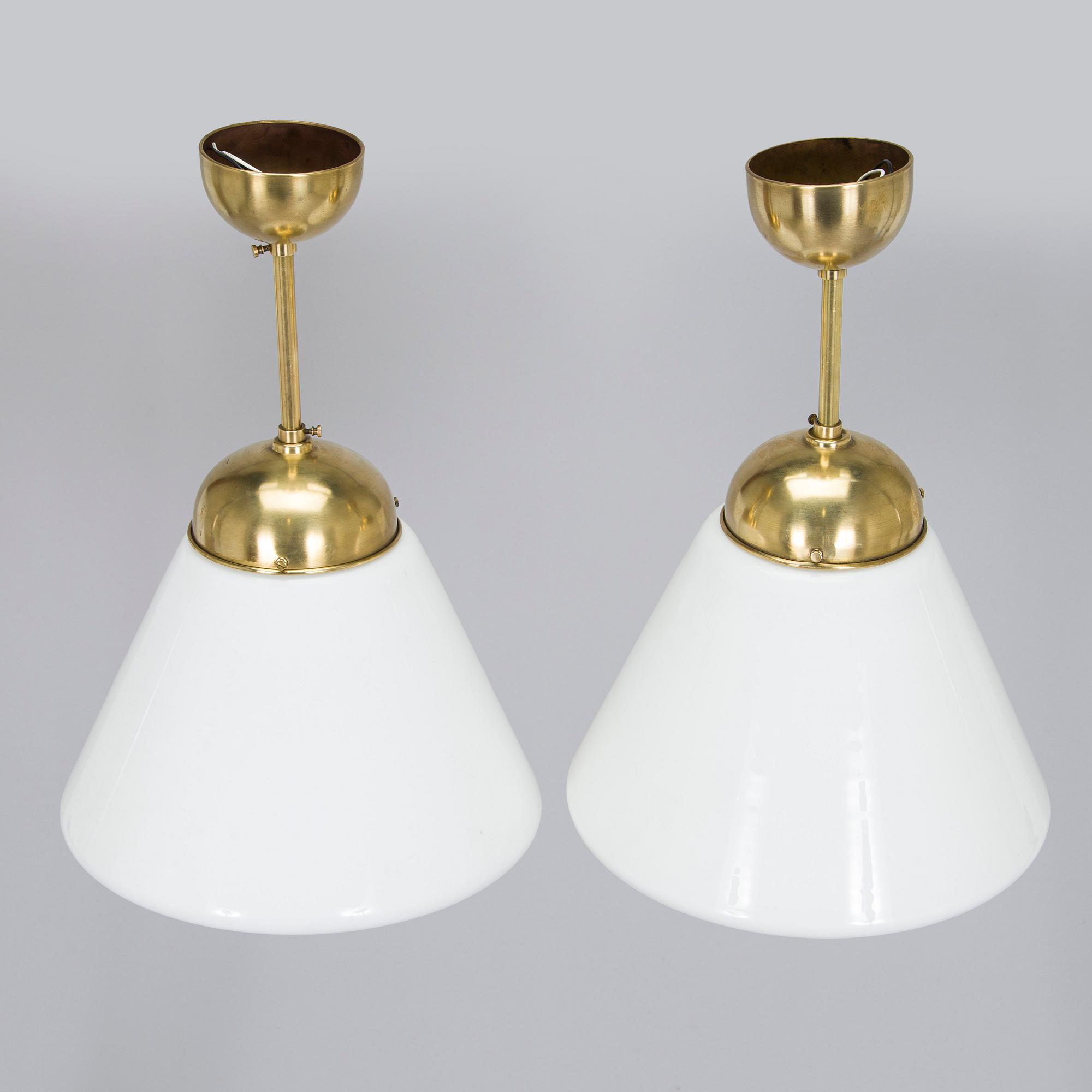 A pair of 1930s/40s pendant lights.
