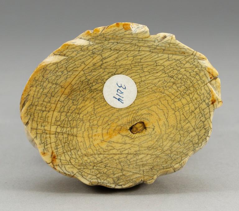 GUANYIN, elfenben. Qing dynastin eller äldre.