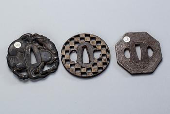 TSUBA, 3 stycken, Japan, brons.