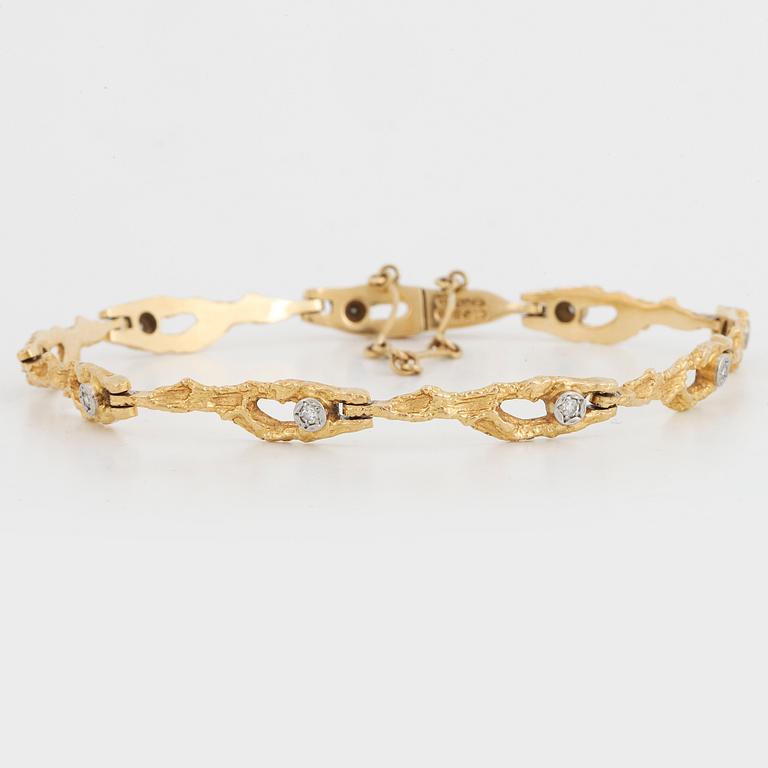 BJÖRN WECKSTRÖM, necklace "Spring dew", bracelet and ring "Diamond pond", 18K gold with eight-cut diamonds.