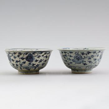 SKÅLAR, 2 st, porslin, Kina, 1400-/1500-tal.