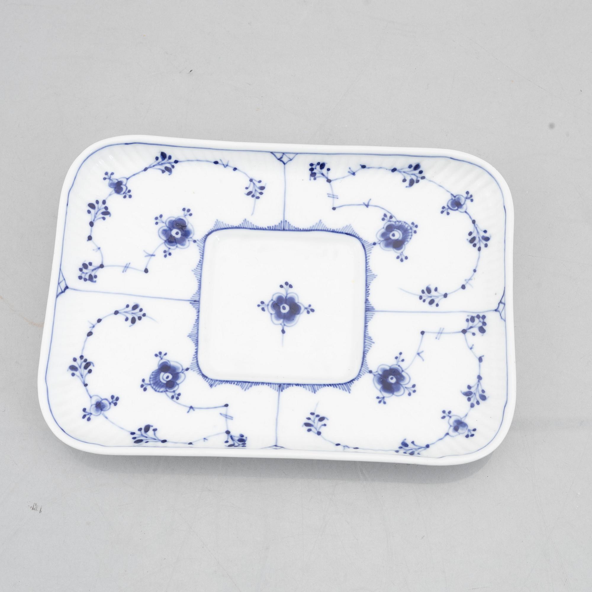 A 'Musselmalet' porcelain ink stand, Royal Copenhagen, Denmark 1889-1922.