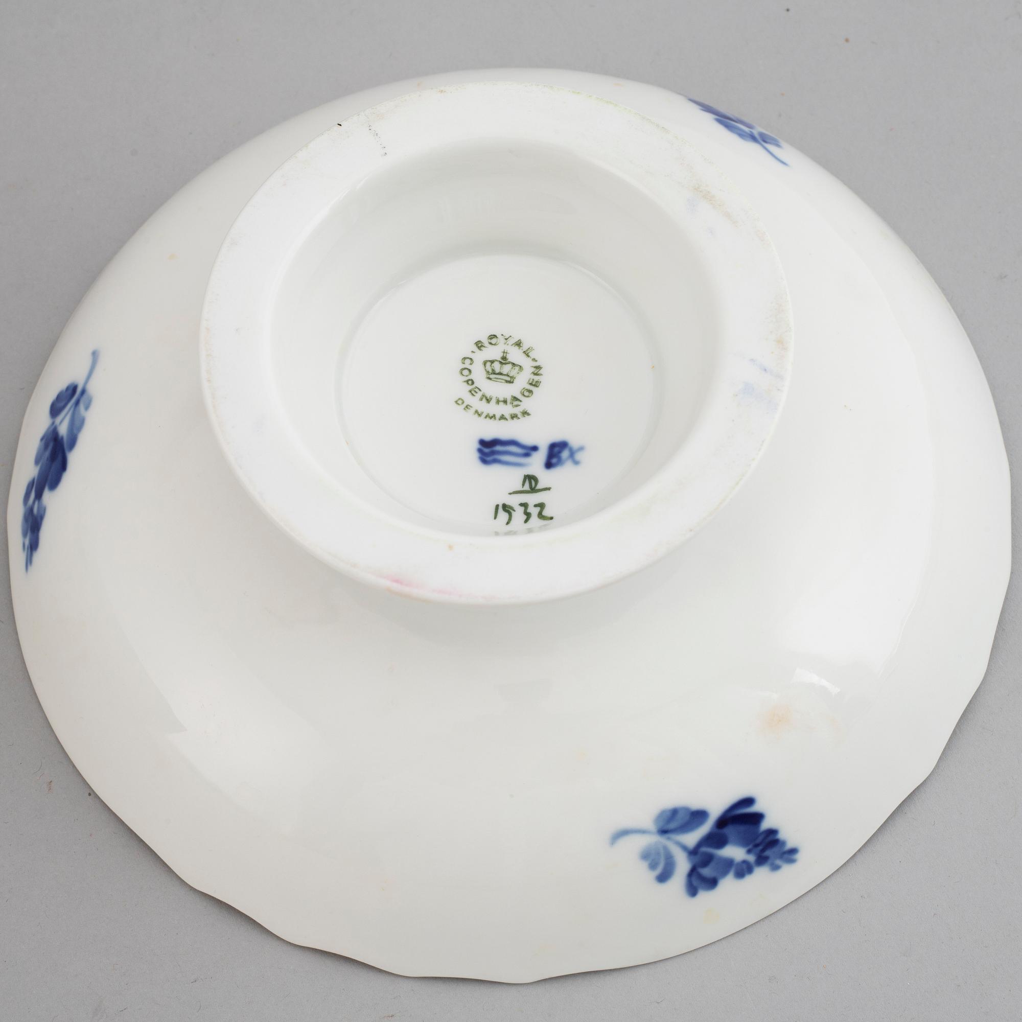 SERVIS,  Royal Copenhagen, Blå Blomst, ca 80 delar, Danmark.