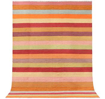 A Kilim carpet, c. 235 x 165 cm.