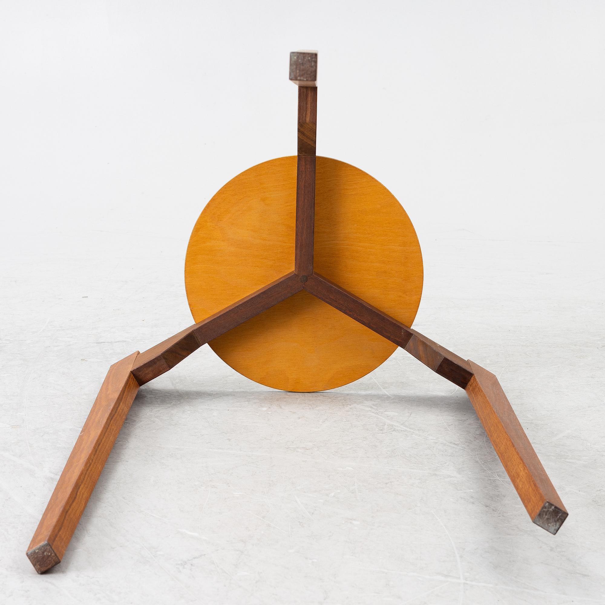 Sidobord, Guteform, 2000-tal.