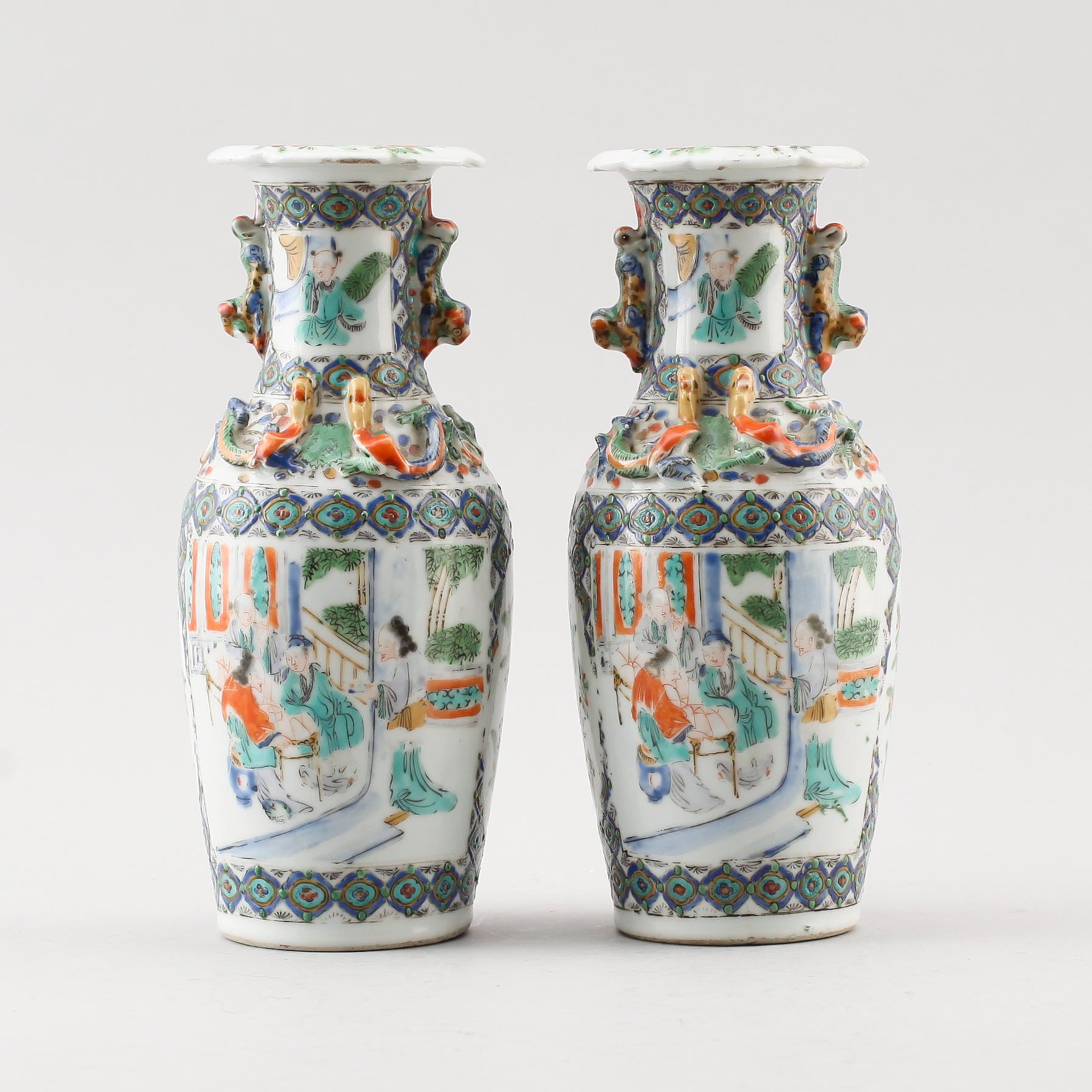 VASER, 1 par, porslin, Kina, Kanton, 1800-talets mitt.