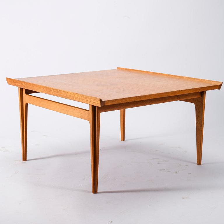 BORD, design Finn Juhl, France & Son, Danmark, 1900-talets mitt.