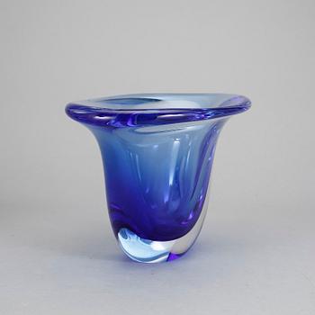 VAS, glas, Göran Wärff, Kosta Boda, 2000-tal.