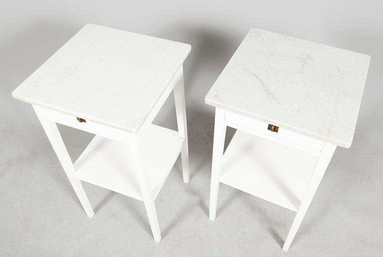 SÄNGBORD, 1 par, tidigt 1900-tal.