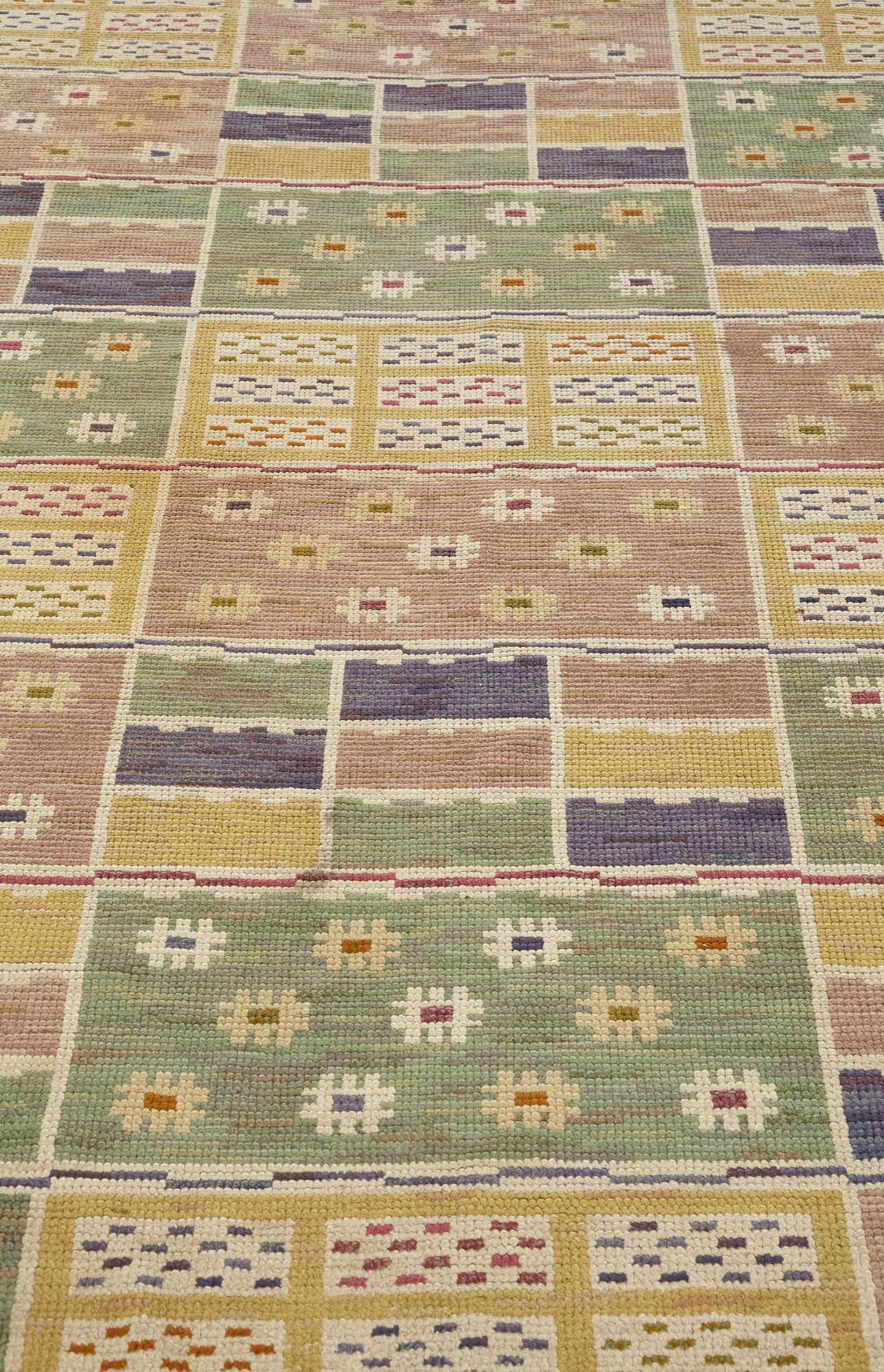 Märta Måås-Fjetterström, matta, "Ängarna", flossa, ca 308 x 206 cm, signerad MMF.