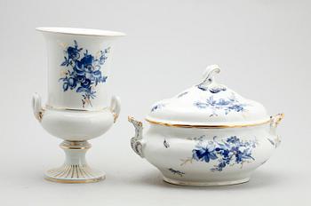 MATSERVIS, 62 delar, porslin, Meissen, 1900-talets första hälft.