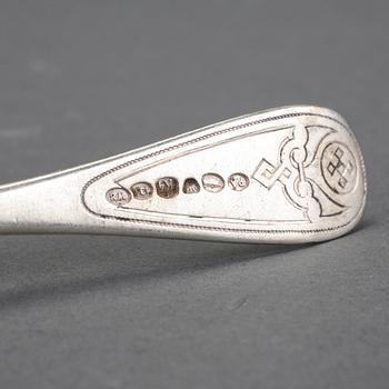 PARTI SILVERBESTICK, 13 delar, Sverige och Finland, 1800-1900-tal. Bl a Åbo 1846. Vikt ca 506 gram.