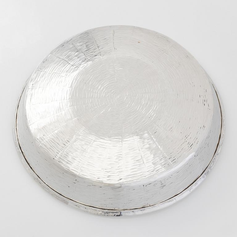 Tapio Wirkkala, A sterling silver bowl, model TW 289, Kultakeskus Hämeenlinna 1973.