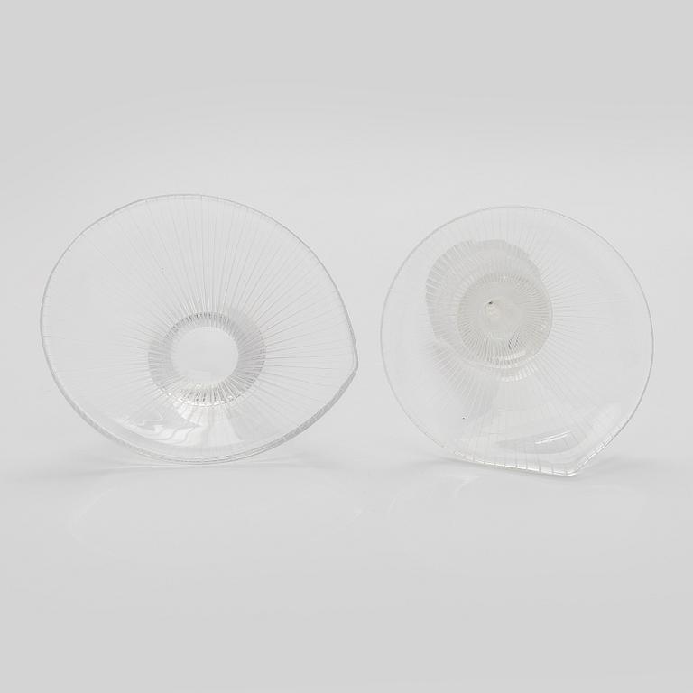 Tapio Wirkkala, a set of two artglas object, signed Tapio Wirkkala Iittala.