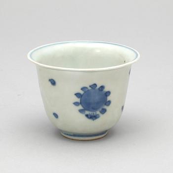 PARTI KINAPORSLIN, 8 delar, bla Ming, Kina.