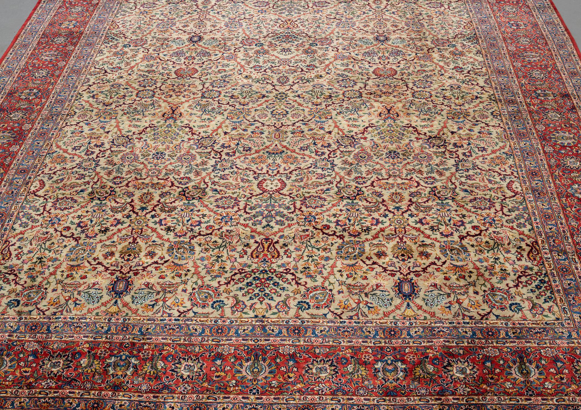 Matta, semiantik Keshan, ca 422 x 321 cm.
