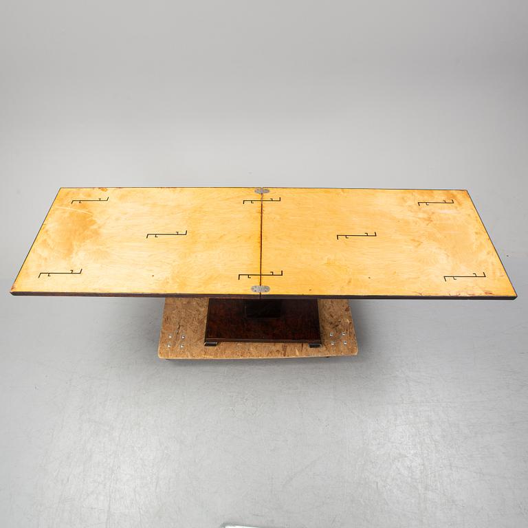 Otto Wretling, a 'Idealbordet' birch table, Umeå, 1930's.