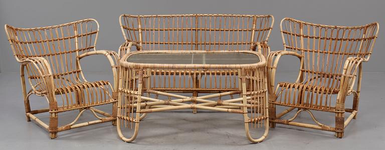 KORGMÖBEL, fyra delar, 1900-tal.