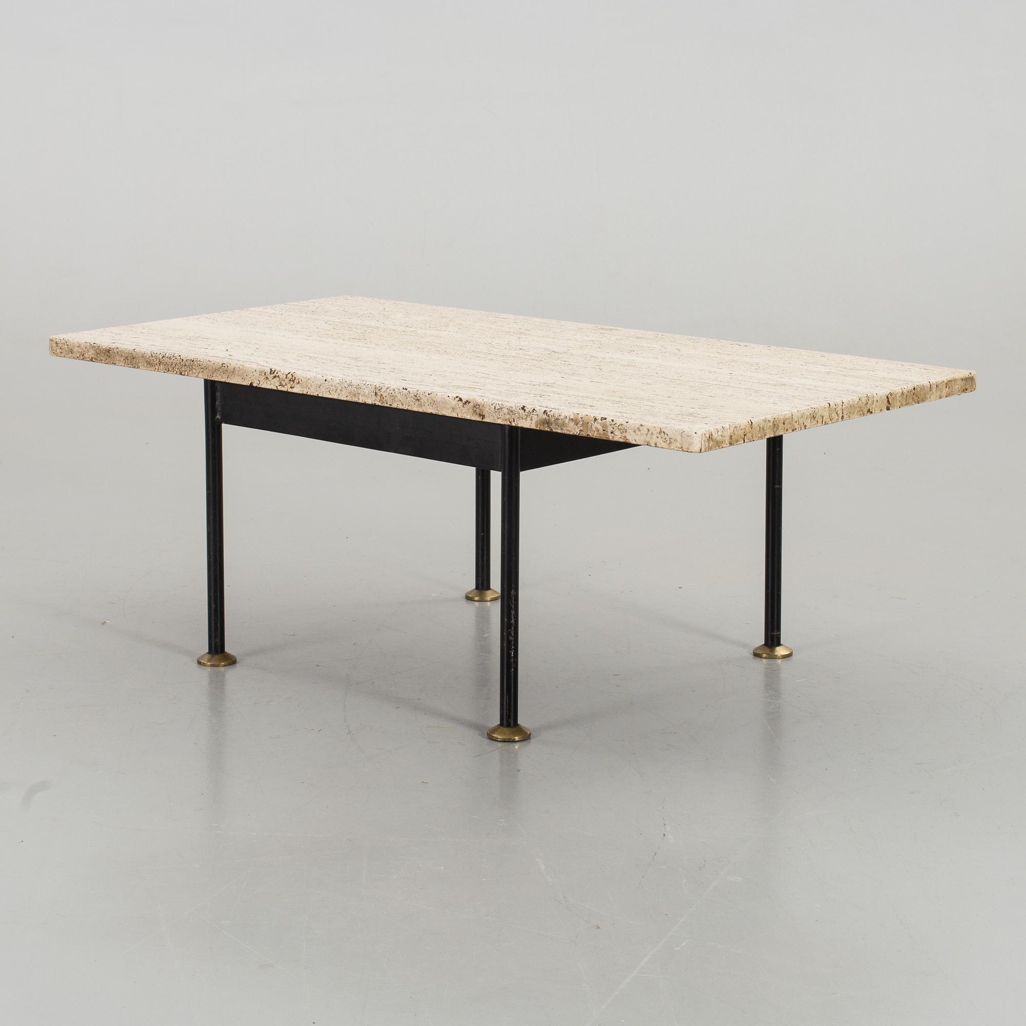 SOFFBORD, skiva i travertin, 1900-talets andra hälft.