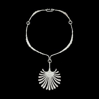 HÄNGSMYCKE, sterlingsilver, Theresia Hvorslev, Mema, Lidköping, 1972. Vikt ca 79 g.