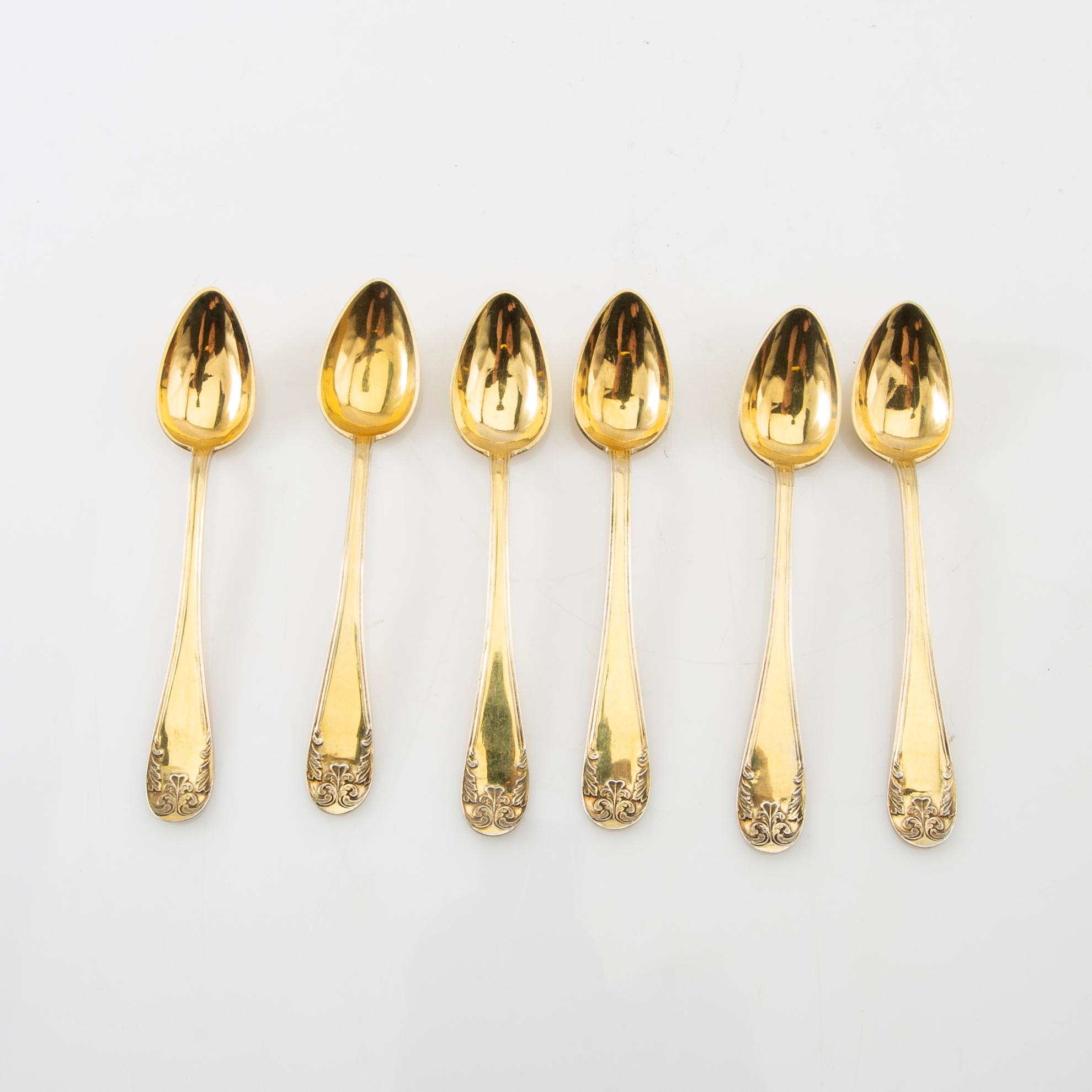Lars Larsson & Co Spoons 18 pcs "Old French" gilded silver Gothenburg 1867.