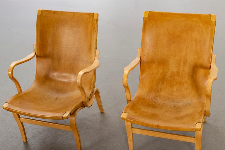 BRUNO MATHSSON, a pair of easy chairs, "Eva".