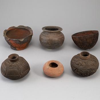 A group of six stoneware pots/vases, 20th century.