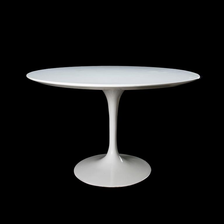EERO SAARINEN, PÖYTÄ. Tulip. Suunniteltu 1957.