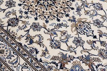 Matta, Nain part silk, ca 240 x 164 cm.