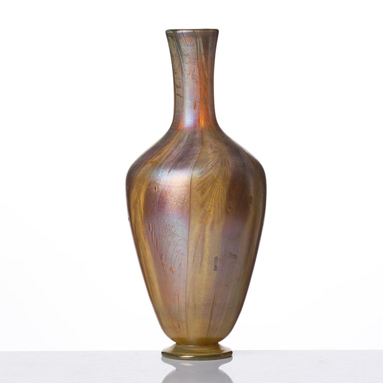 Louis Comfort Tiffany, an Art Nouveau "Favrile" glass vase, USA.