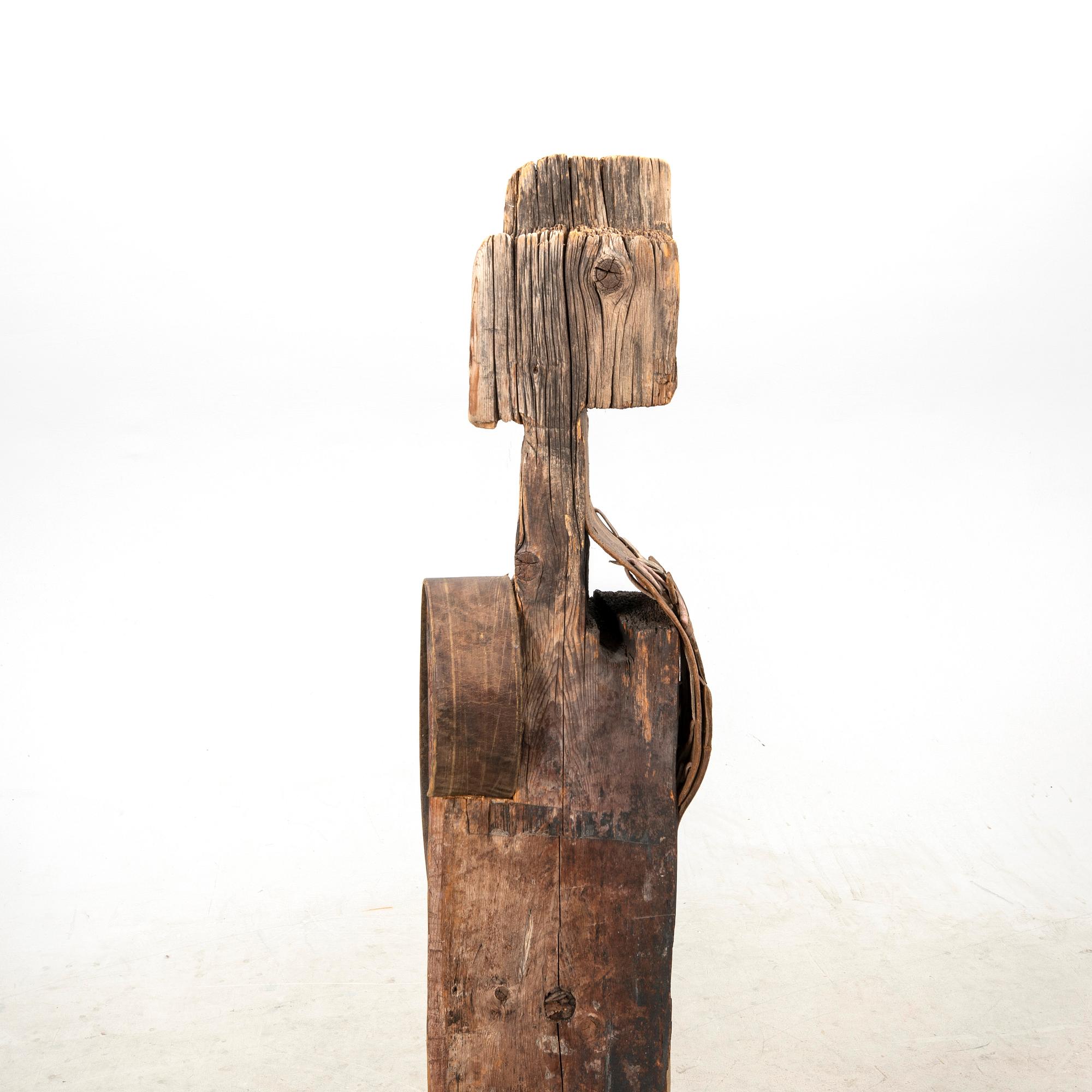 Okänd konstnär 1900-tal ,  wooden sculpture.