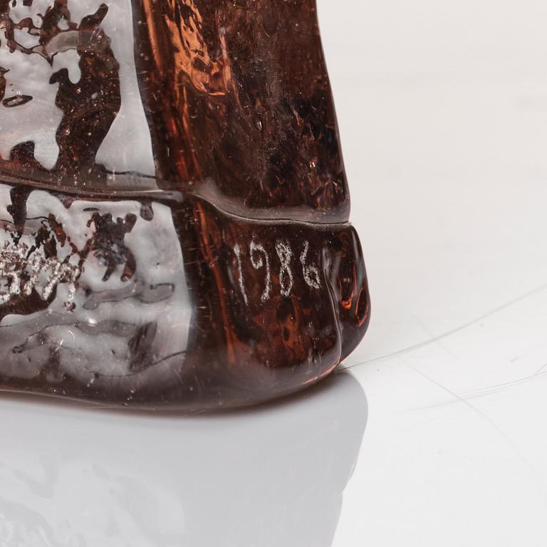 Edvin Öhrström, two cast glass sculptures, Lindshammar glassworks, one dated 1986.