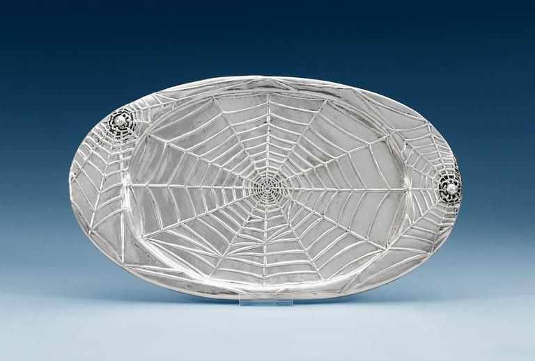 An Olga Lanner Art Nouveau silver dish, Stockholm 1914.