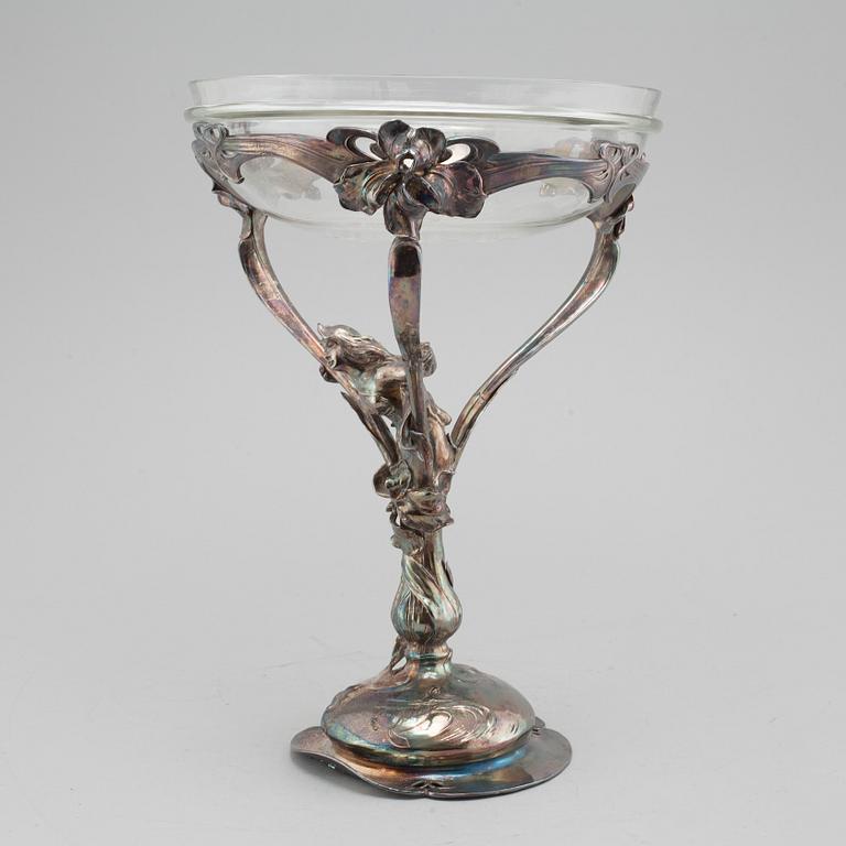 A jugend glass bowl on stand in EPNS, beginning of the 20th century.