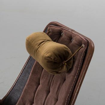 BRUNO MATHSSON, a pair of "Jetson" loungechairs.