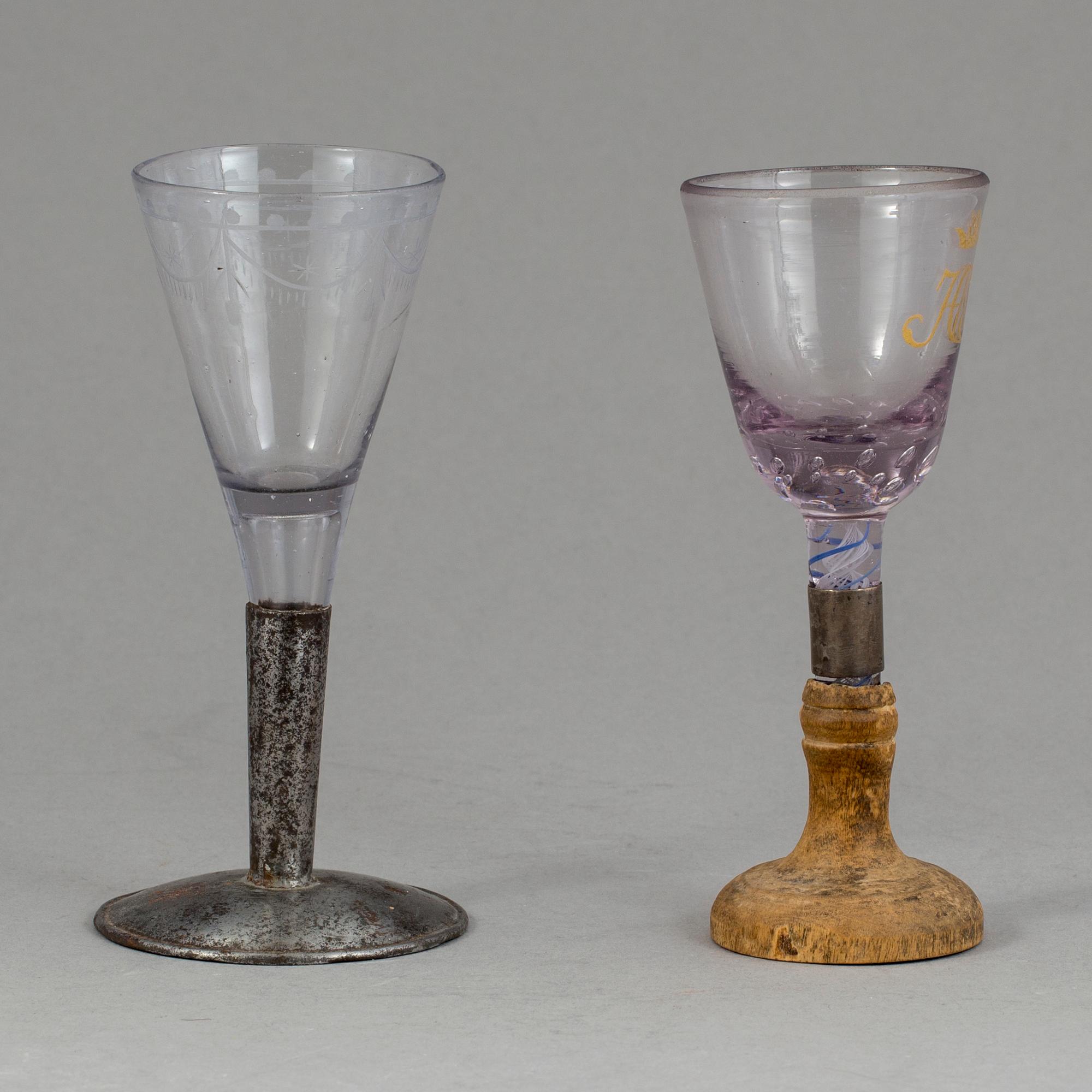 GLAS, 2 stycken, 1700/1800-tal.