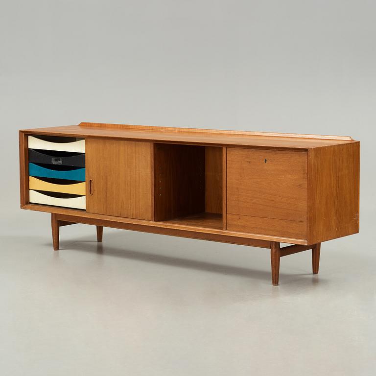 ARNE VODDER, skrivbord med sideboard Sibast Möbler Danmark, 1950-60-tal.