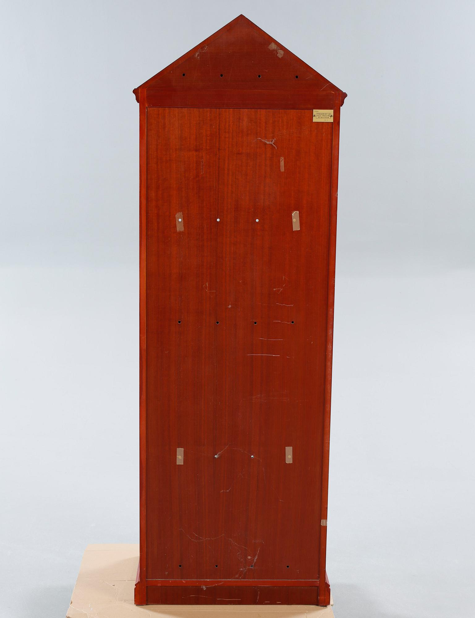 CIGARRSKÅP/HUMIDOR, Habans, 1900-talets andra hälft.