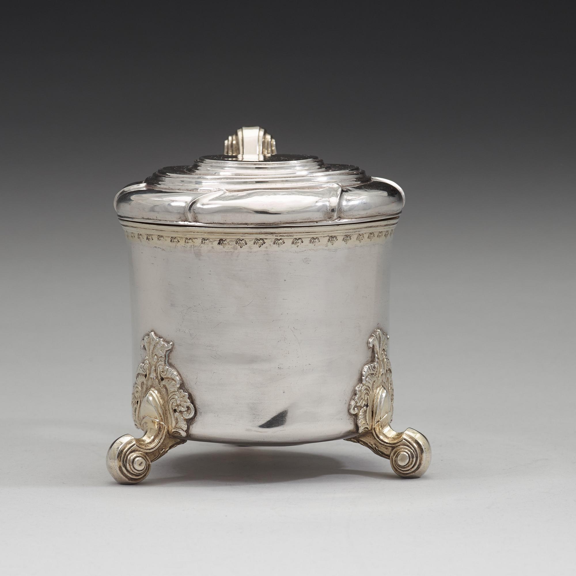 Jonas Jäderstedt, dryckeskanna, silver, Västerås 1759.