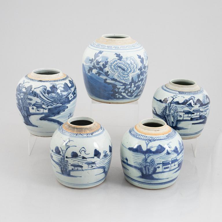 Five blue and white ginger jars, China, Qingdynasty, 19th century.