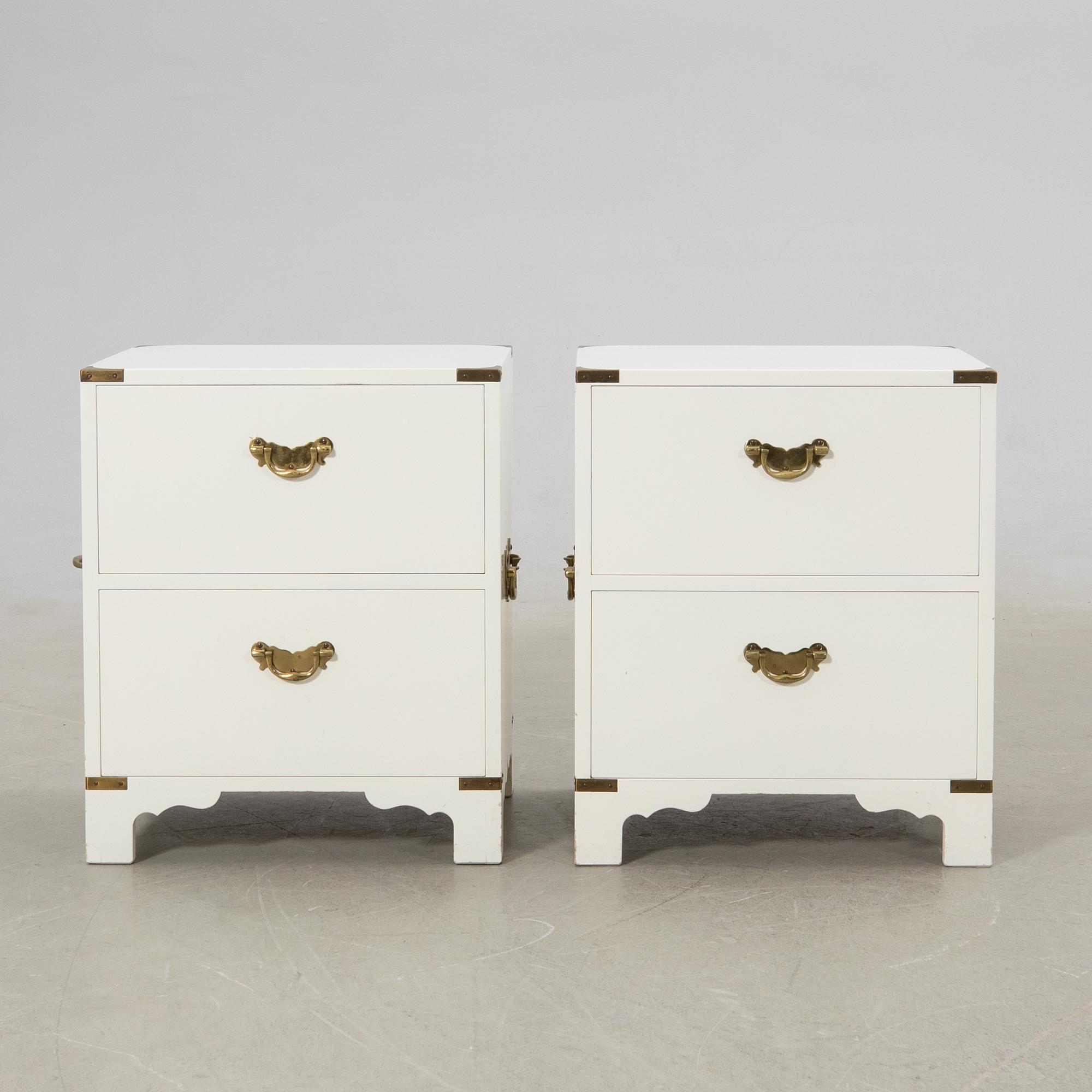 Sängbord, ett par, NK (Nordiska Kompaniet) 1900-talets senare del.