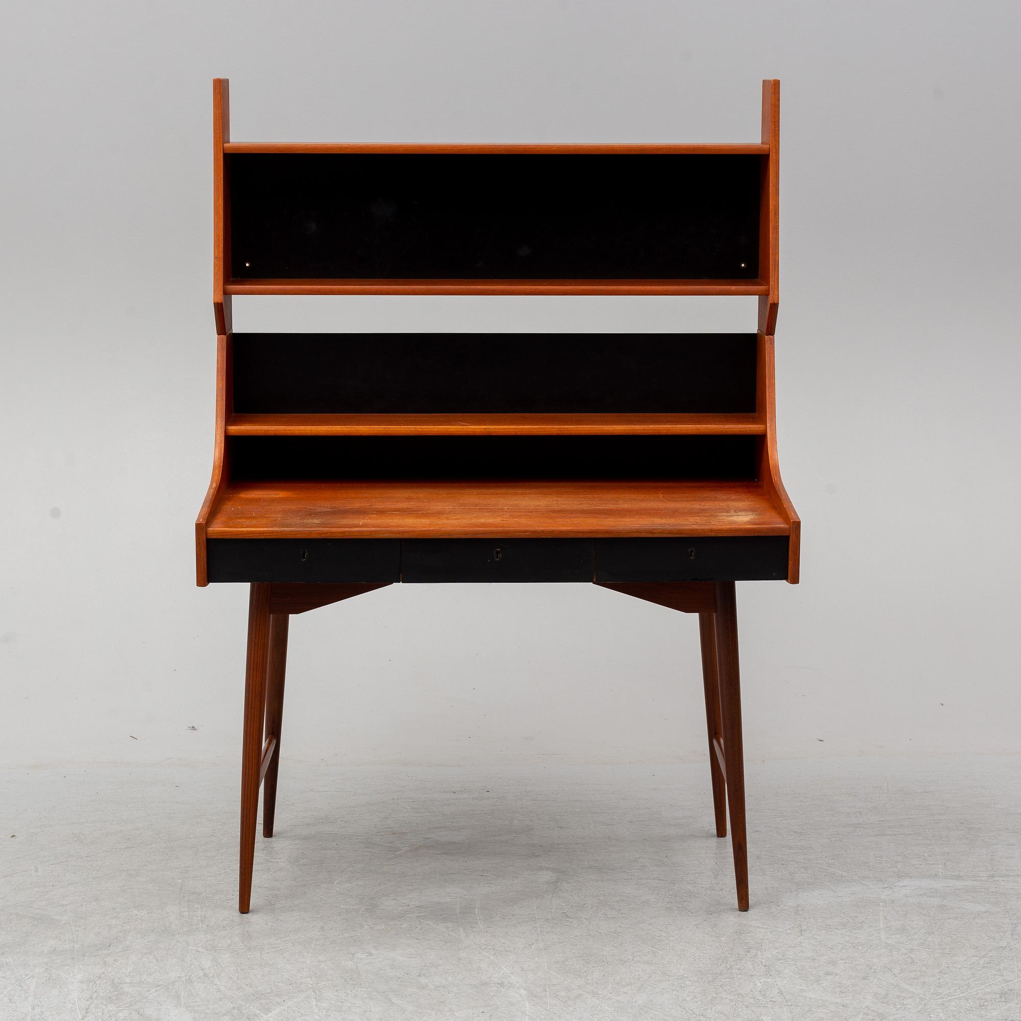 JOHN TEXMON, A teak veneered 'Ola-pulten' desk with bookcase, Blindheim Møbelfabrikk, 1950's.