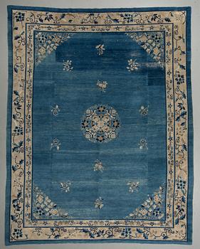 A carpet, an antique Beijing, China, late Qing dynasty, ca 353,5-359 x 275-282 cm.