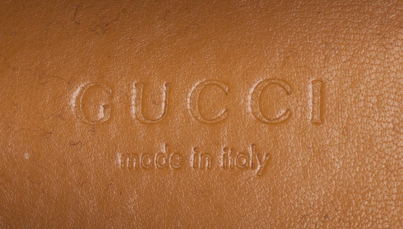 SKOR, Gucci.