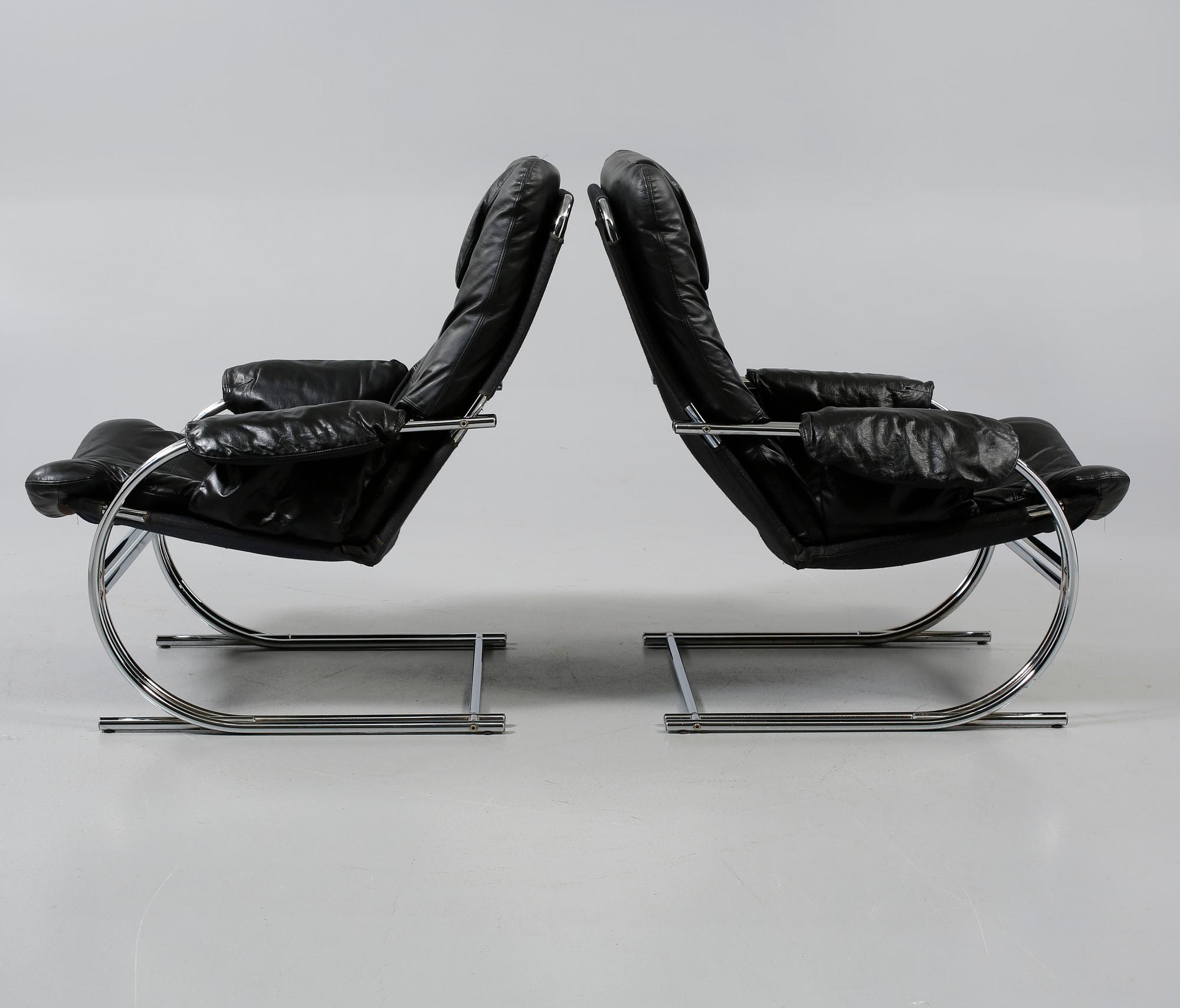 FÅTÖLJER, ett par, 1900-talets andra hälft.