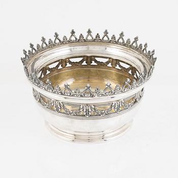 A Swedish Silver Bowl, mark of CG Hallberg, Stockholm 1907.