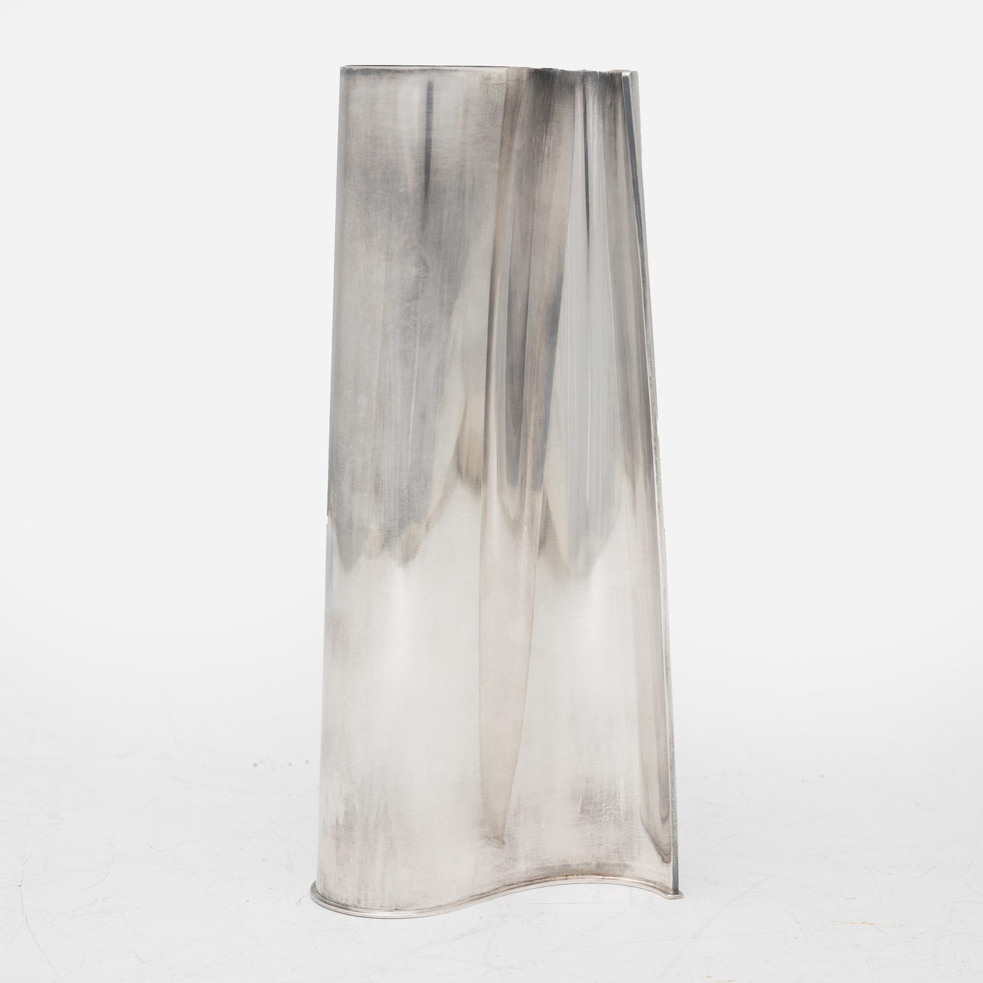 Rolf Lindståhl, a sterling silver vase, Stockholm, 2008.