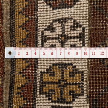 Matta, anatolisk, ca 194 x 119 cm.